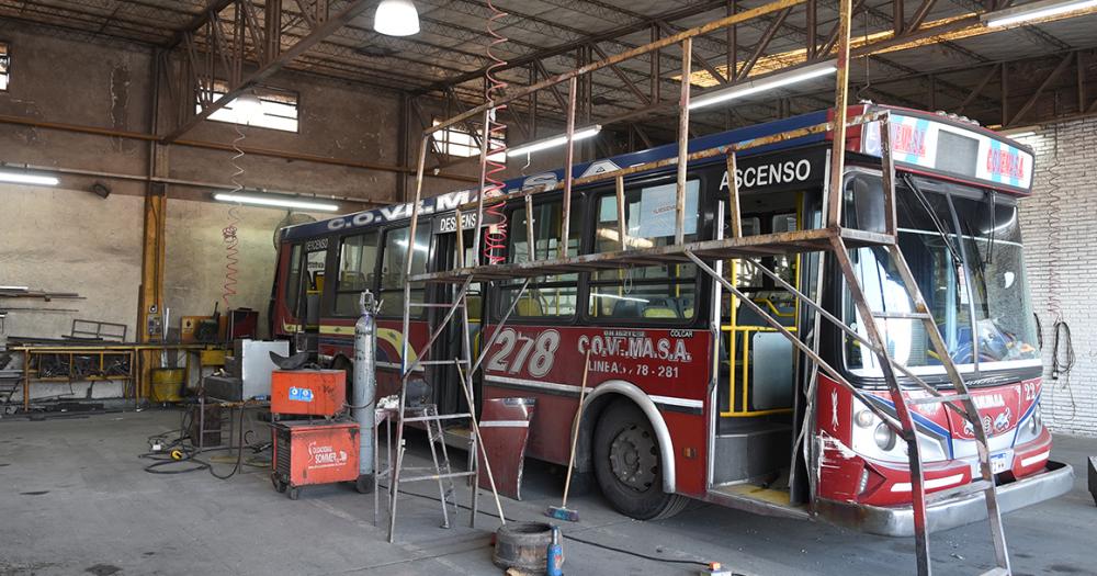 A 95 antildeos de la Empresa 25 de Mayo- un emblema para Lomas y zona Sur