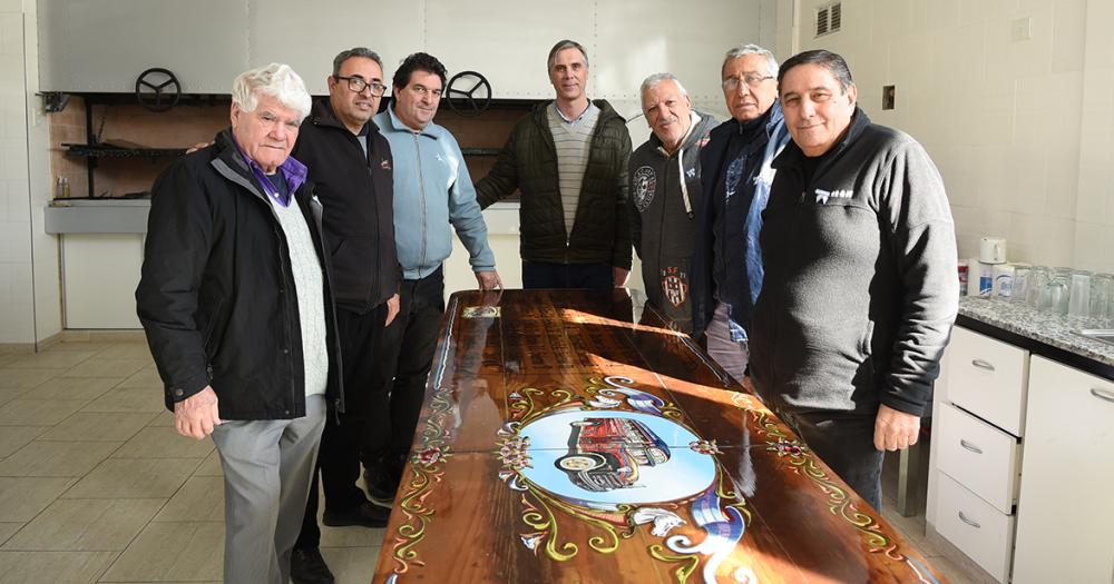 A 95 antildeos de la Empresa 25 de Mayo- un emblema para Lomas y zona Sur