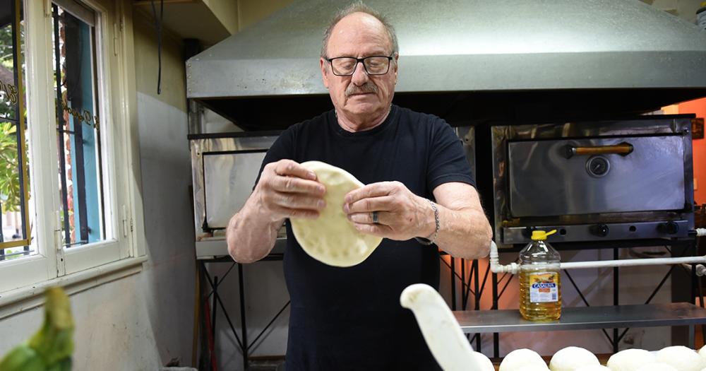 Un pizzero lomense participaraacute del primer Mundial de la Pizza y la Empanada