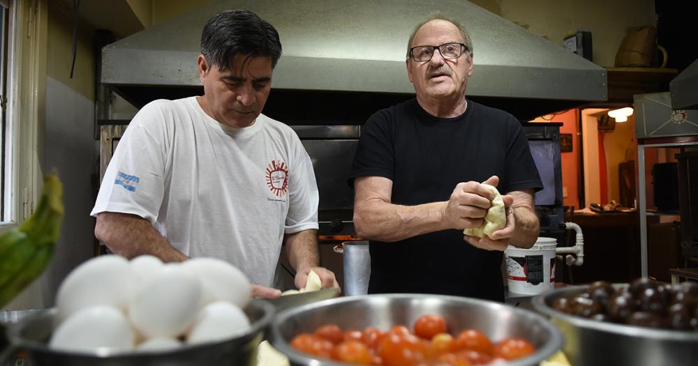 Un pizzero lomense participaraacute del primer Mundial de la Pizza y la Empanada