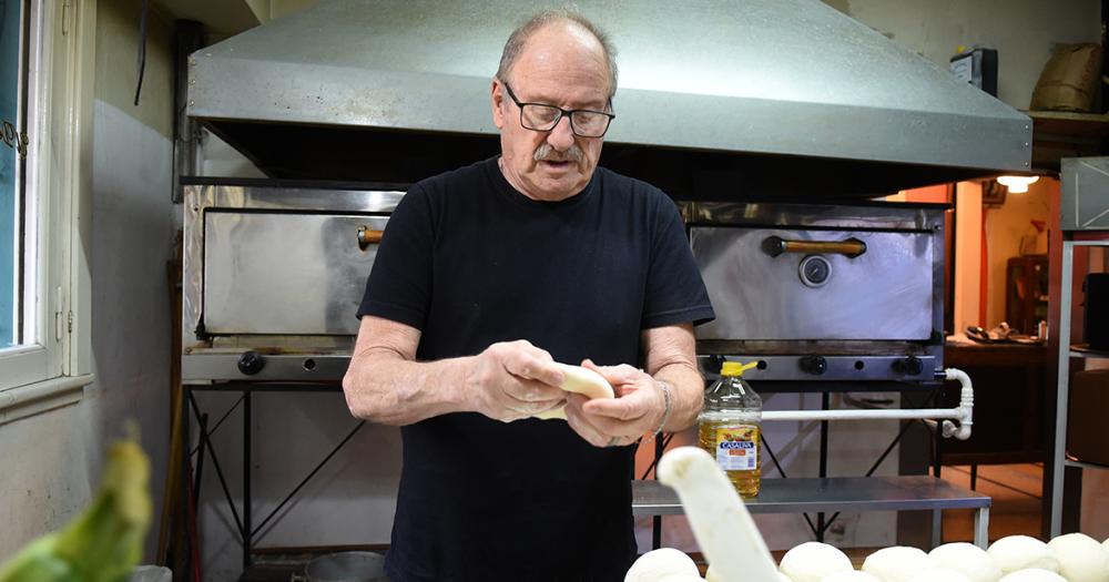 Un pizzero lomense participaraacute del primer Mundial de la Pizza y la Empanada