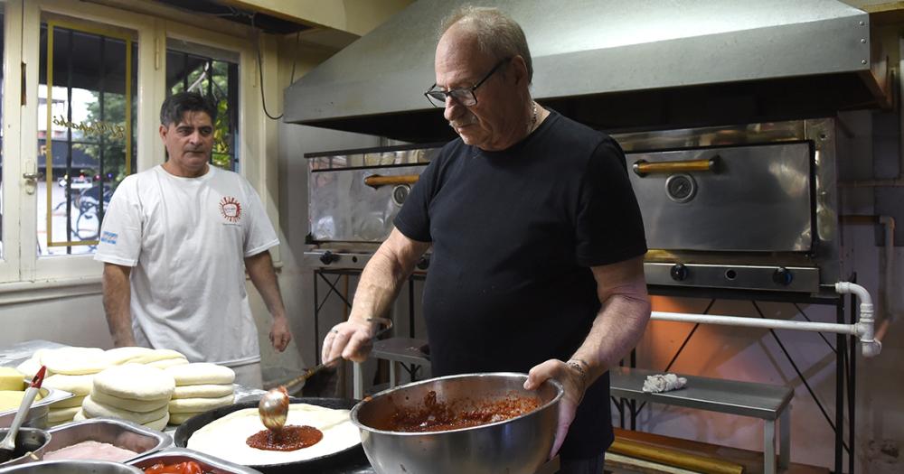 Un pizzero lomense participaraacute del primer Mundial de la Pizza y la Empanada
