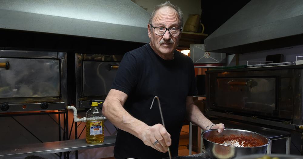 Un pizzero lomense participaraacute del primer Mundial de la Pizza y la Empanada