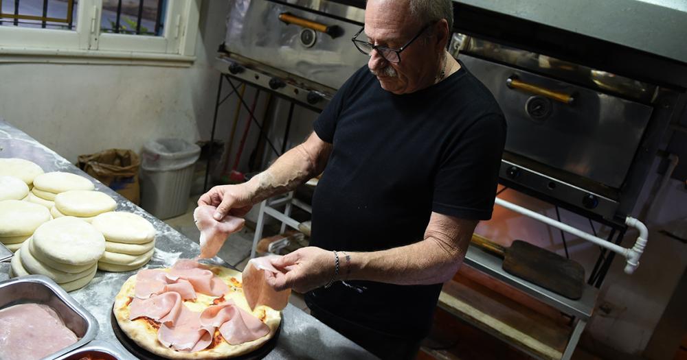Un pizzero lomense participaraacute del primer Mundial de la Pizza y la Empanada