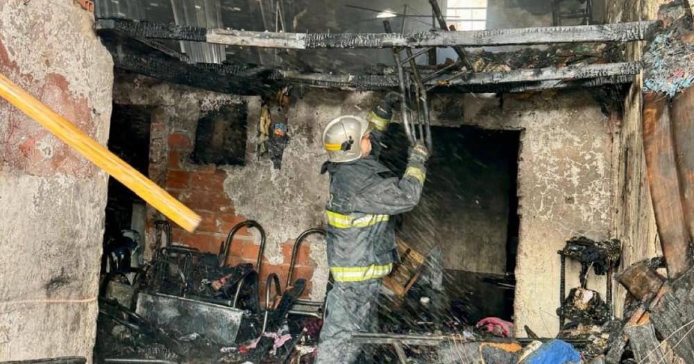 Los Bomberos de Lomas y Lanús Oeste trabajaron en el lugar