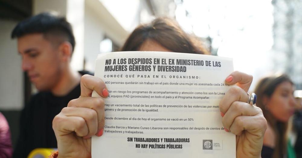 Las mujeres se quedaron sin ninguna proteccioacuten del Gobierno nacional 