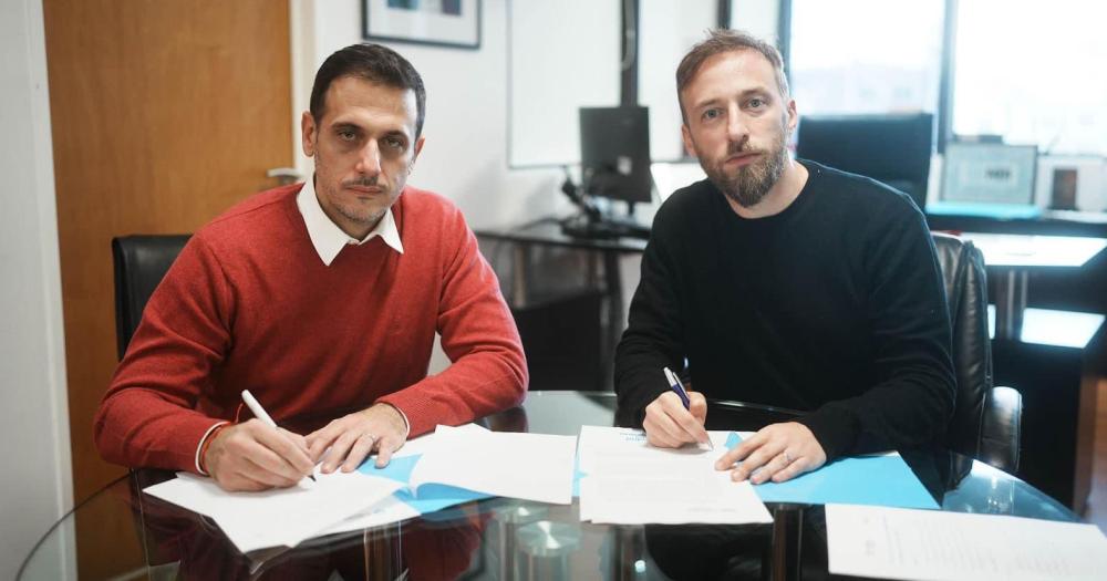 Federico Otermín y Julin Álvarez intente de Lanús firmaron un convenio de colaboración en materia de seguridad