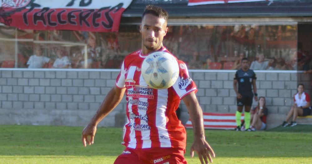 Cao se marchó a Deportivo Merlo