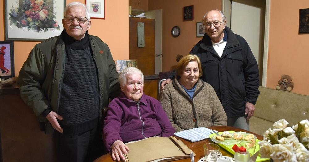 Cumple 100 antildeos y esta noche lo celebra- Es un regalo de la vida