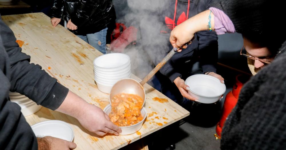 Se organizan juntadas para cocinar y preparar las viandas