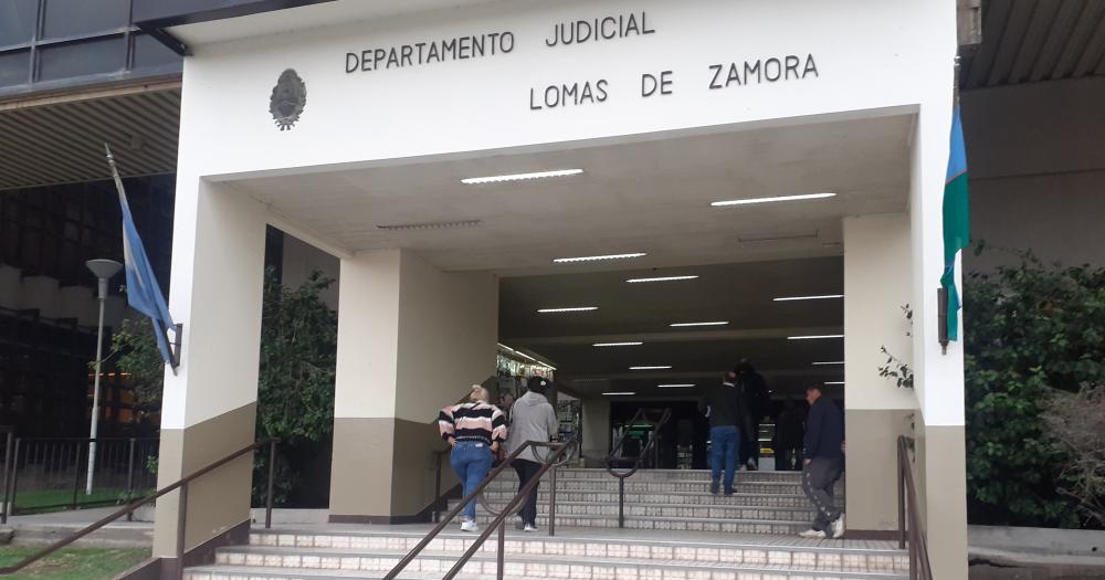 Receso en los Tribunales de Lomas de Zamora