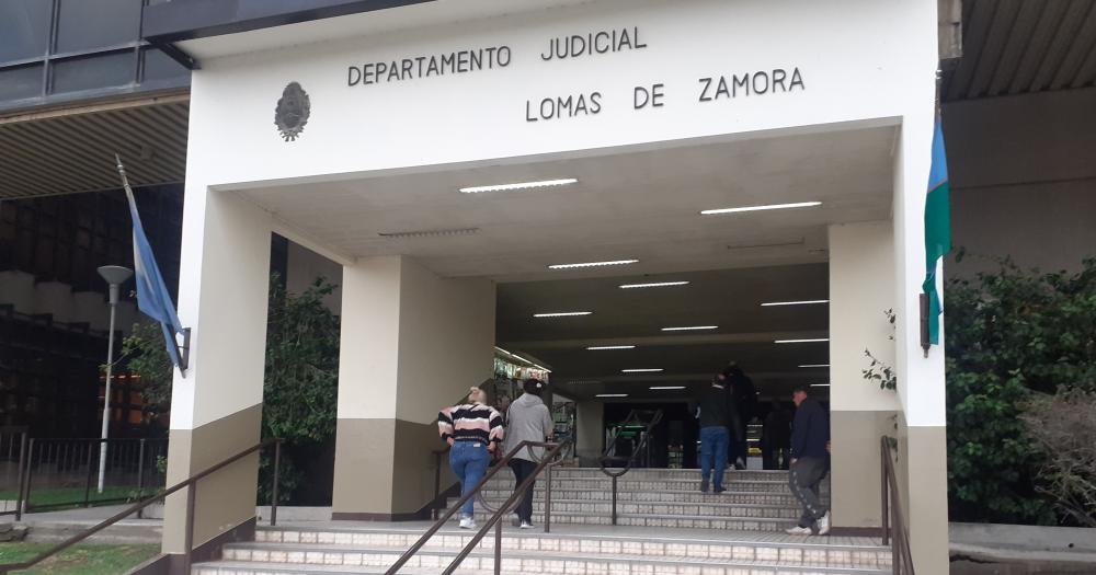 Receso en los Tribunales de Lomas de Zamora