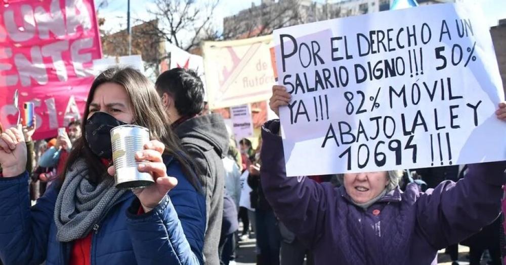 Se recrudece el conflicto docente en el interior del paiacutes