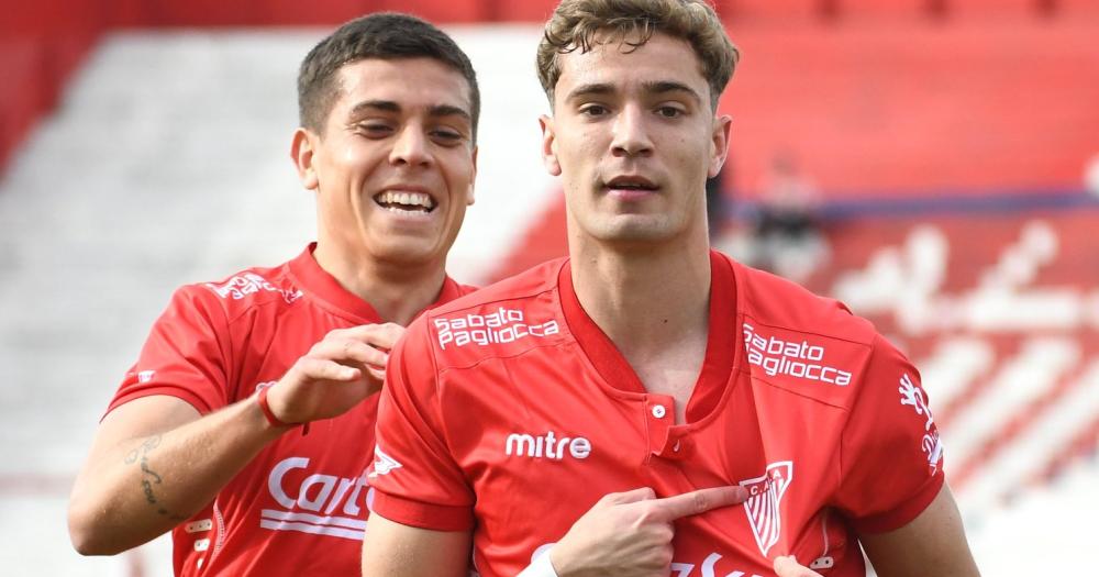 Brondo abrió el triunfo y Kestler lo cerró con un golazo