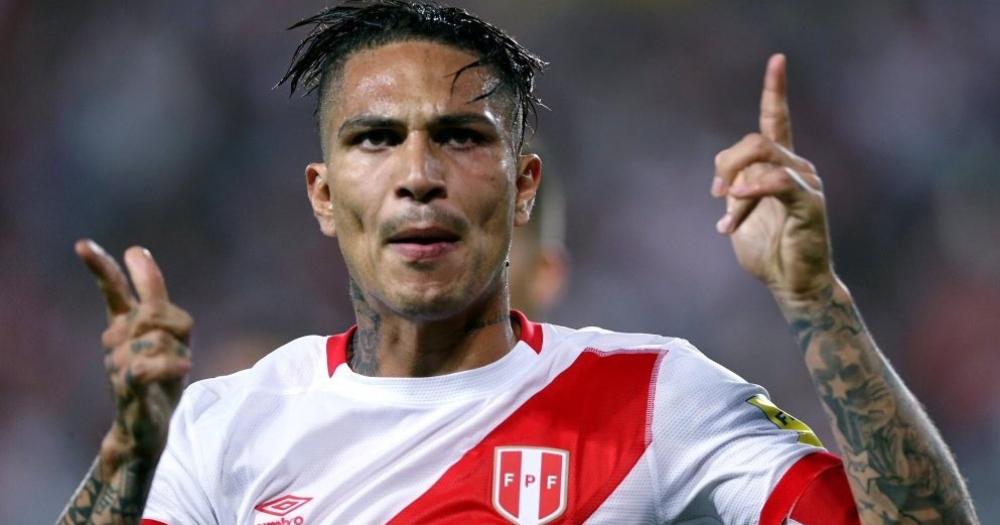 Banfield apuesta fuerte y va por los goles de Paolo Guerrero