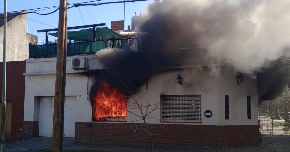 El incendio asustó a la gente del barrio