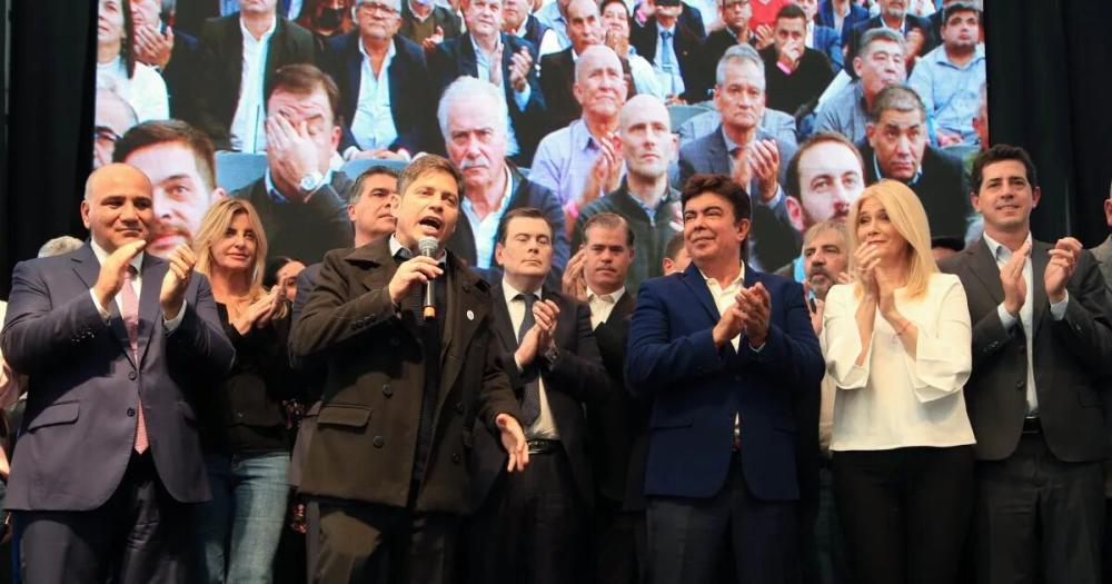 Kicillof destina maacutes recursos a los 135 distritos bonaerenses