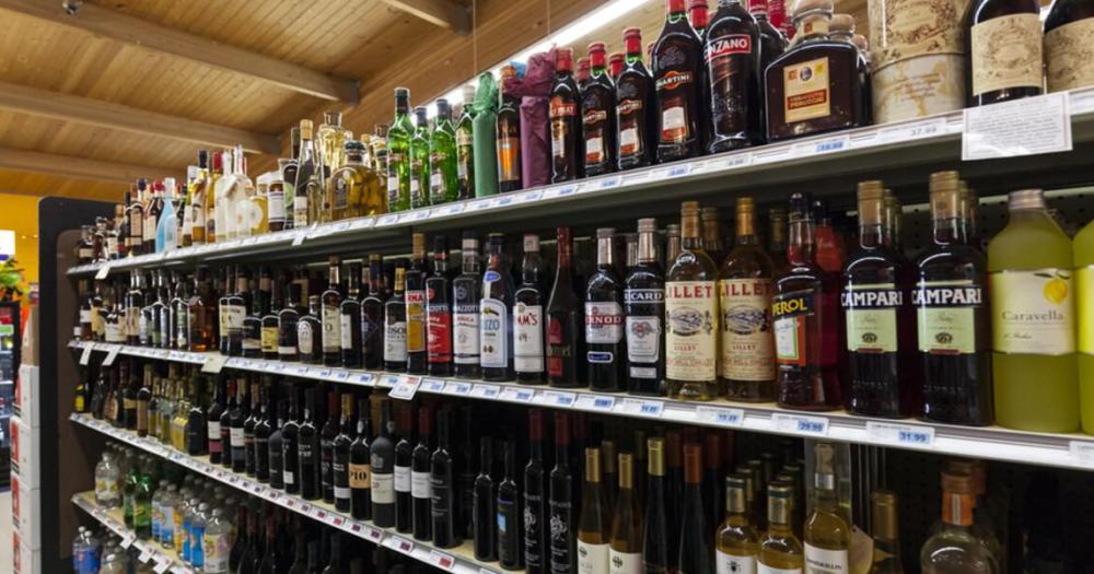 Las bebidas alcohólicas encabezaron la lista de aumentos