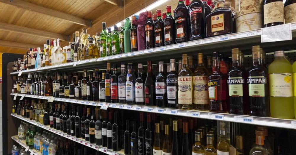 Las bebidas alcohólicas encabezaron la lista de aumentos