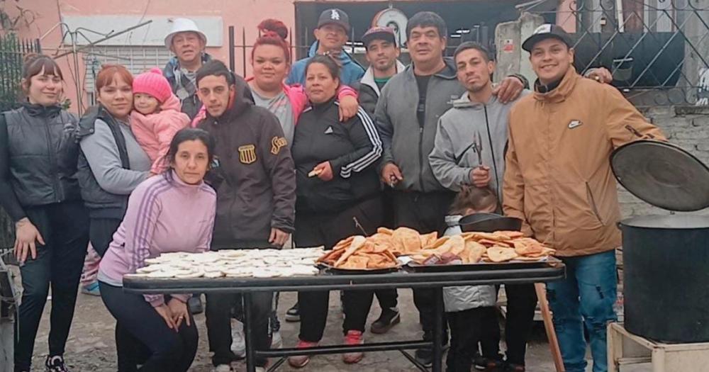 Todo el equipo del comedor merendero se pone en acción año a año para los ms chicos del barrio