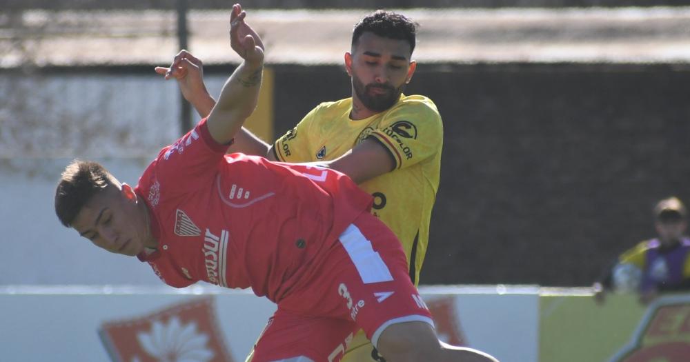 Los Andes repartioacute puntos con Flandria en un flojo partido