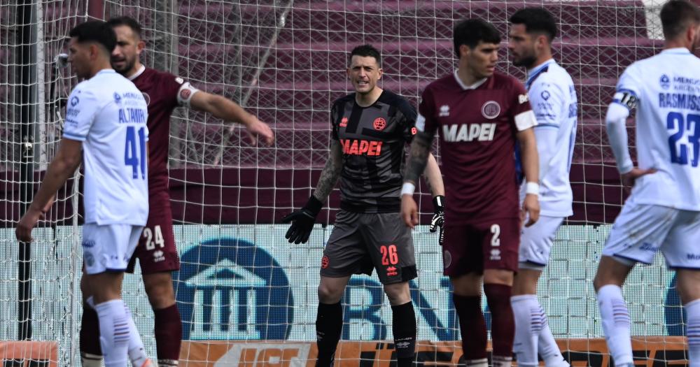 Muñoz jugó todo el partido ante Godoy Cruz