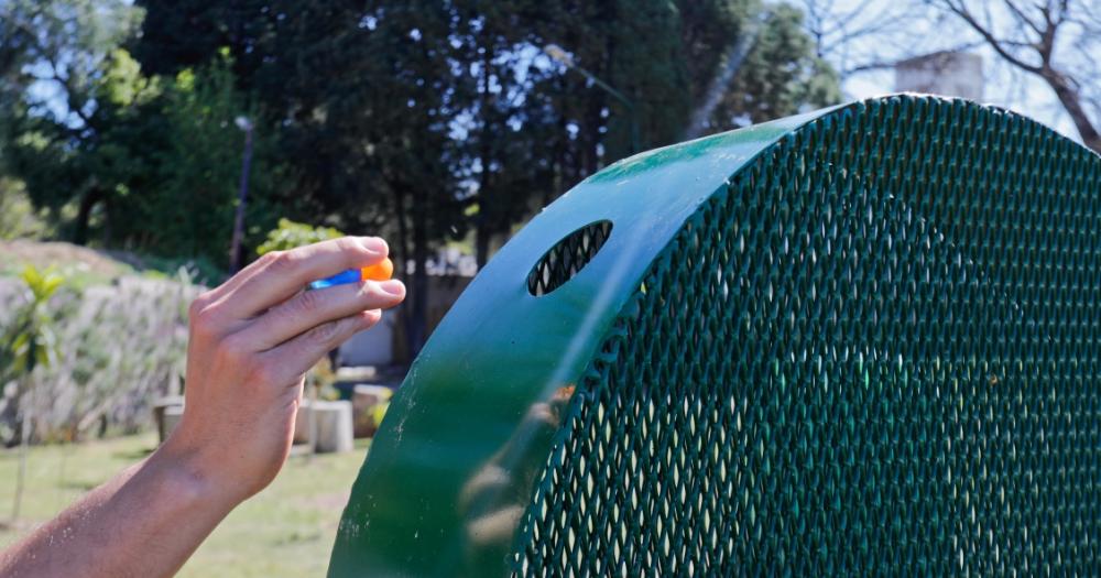 Se pueden dejar tapitas pl?sticas de gaseosas aguas y jugos