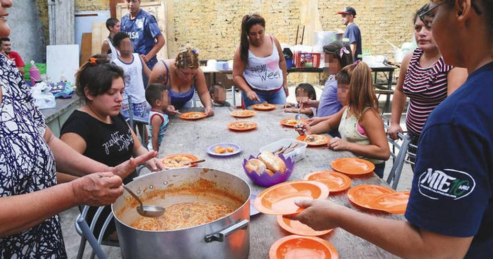 Se necesitaron 421473 para comprar solo la cantidad mínima de comida