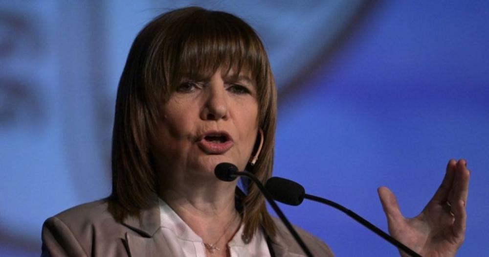 Patricia Bullrich fue denunciada por abuso de autoridad tras la represión en las afueras del Congreso