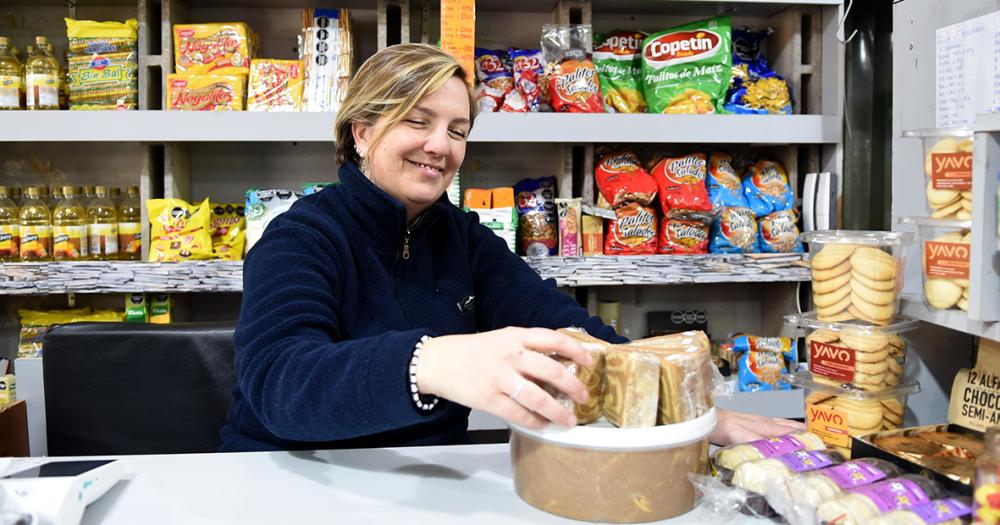 Diacutea del almacenero- Al cliente hay que tratarlo como si fuera de la familia