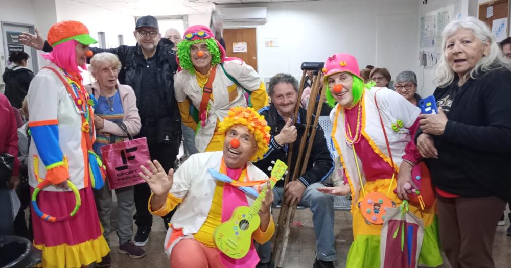 La canción fue escuchada por los pacientes del Hospital Gandulfo