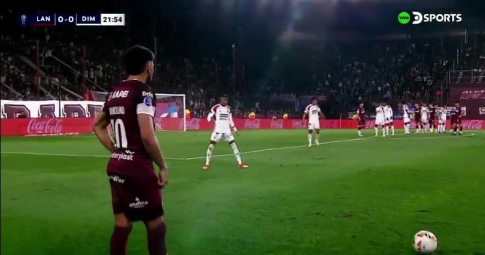 Lanús domina el juego ante el DIM pero aún sin profundidad en los últimos metros