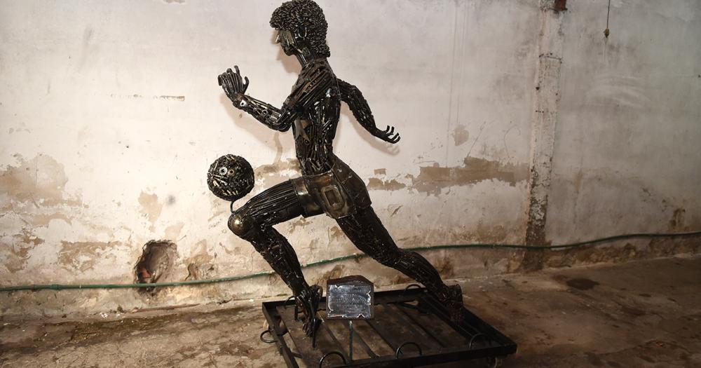 El sueño de Oscar Franco es que la escultura de Diego Maradona esté situada en un lugar especial de Fiorito