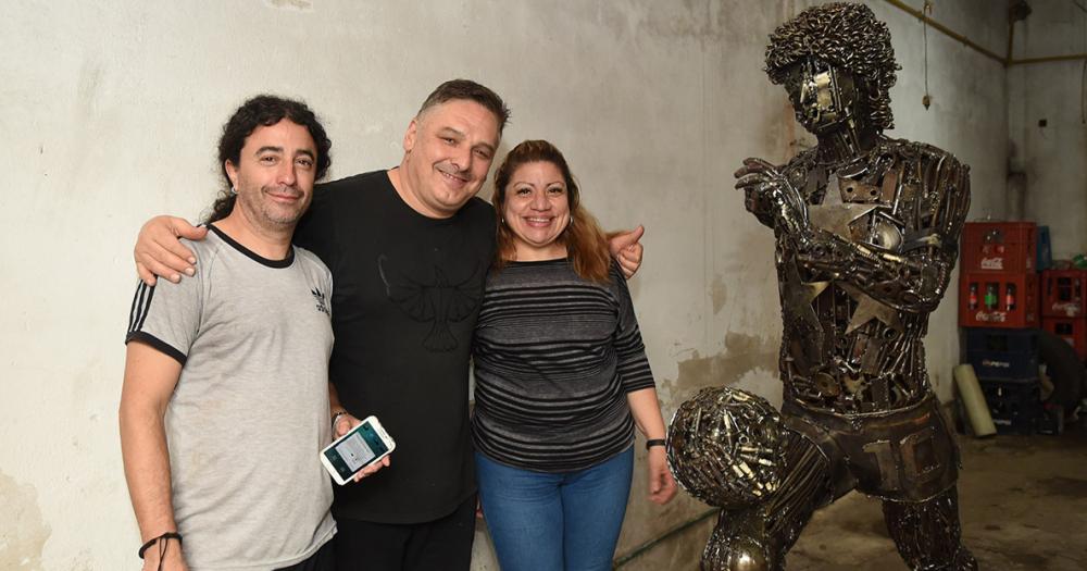 Hizo una escultura de Diego Maradona y reveloacute cuaacutel es su suentildeo en Fiorito