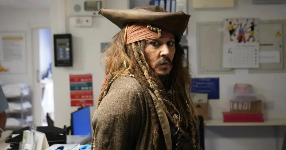 Johnny Depp como Jack Sparrow