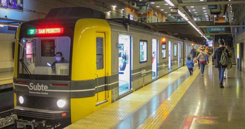 El boleto del subte se va a encarecer un 1646-en-porciento- desde este martes