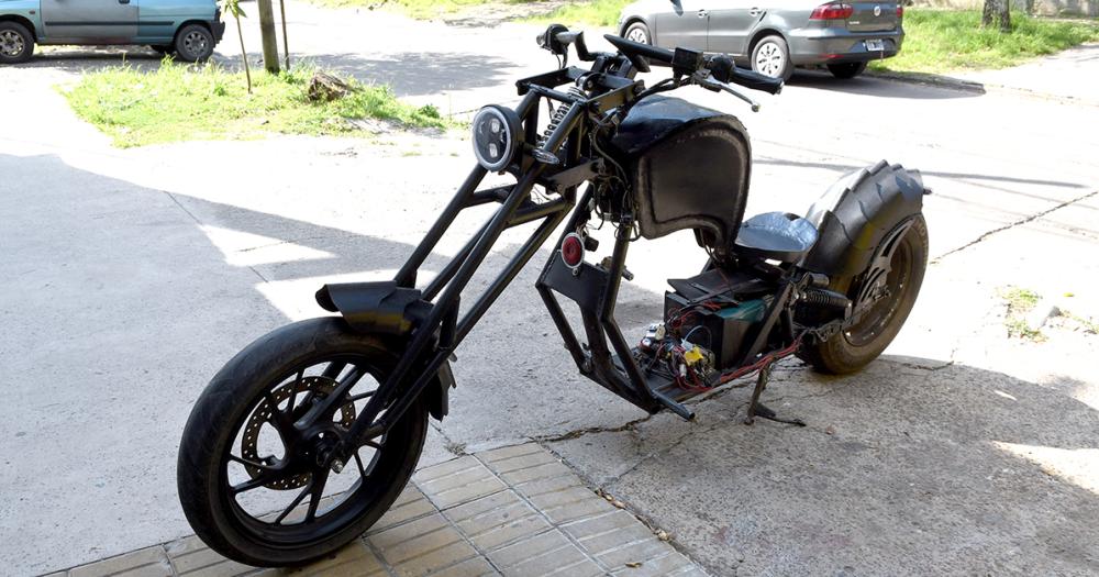 Made in Lomas- un artesano banfilentildeo creoacute una motocicleta eleacutectrica