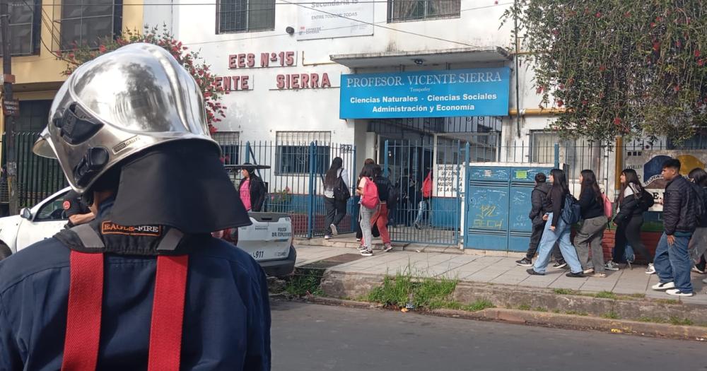 La Escuela Nº 15 uno de los establecimientos evacuados