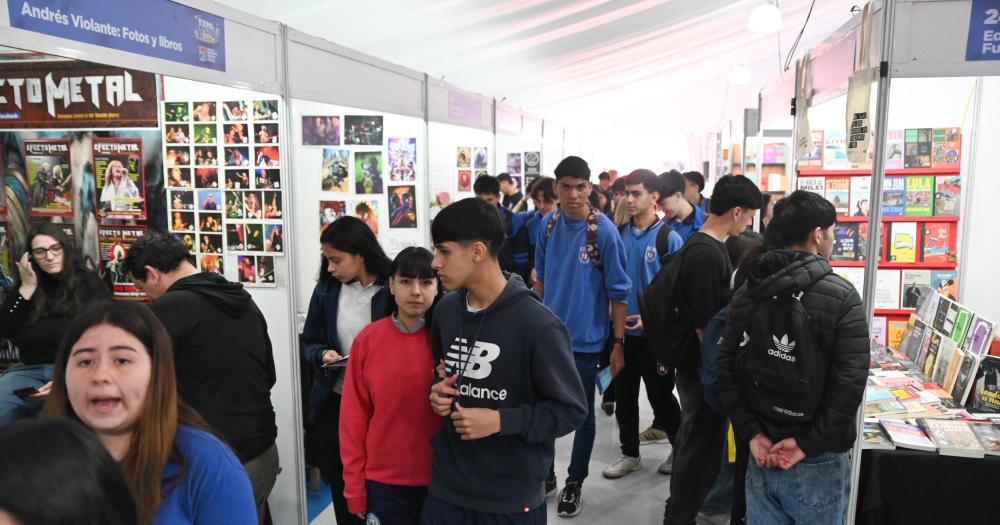 Empresas pymes instituciones editoriales y artistas participan de la muestra