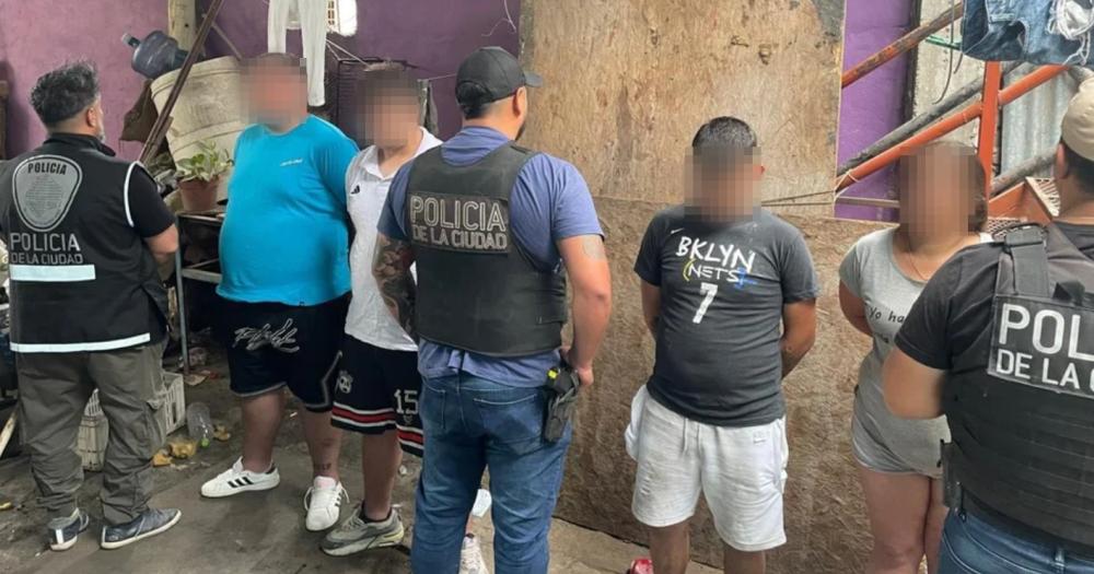 Hubo cinco sospechosos detenidos