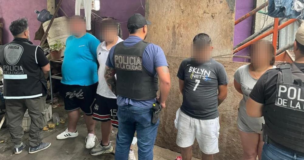 Hubo cinco sospechosos detenidos