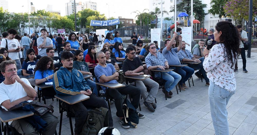 Docentes dieron clases públicas sobre diferentes temas