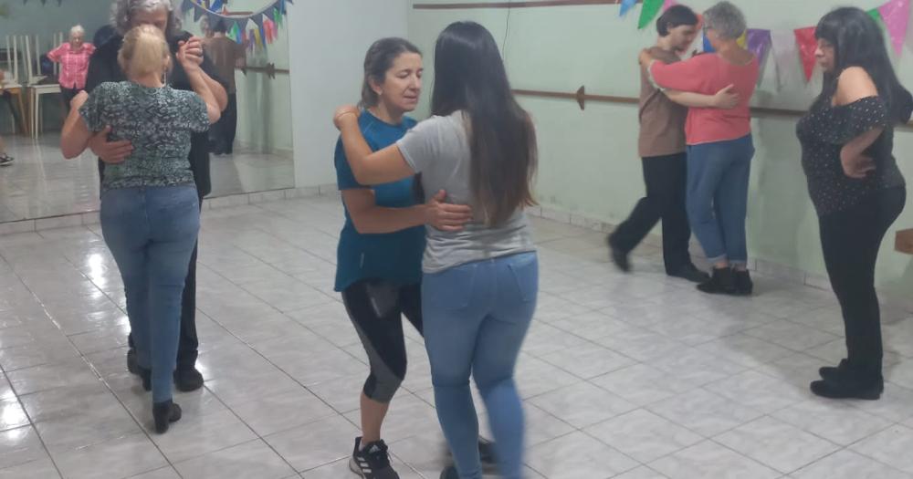 Hay clases de todo tipo desde yoga a tango