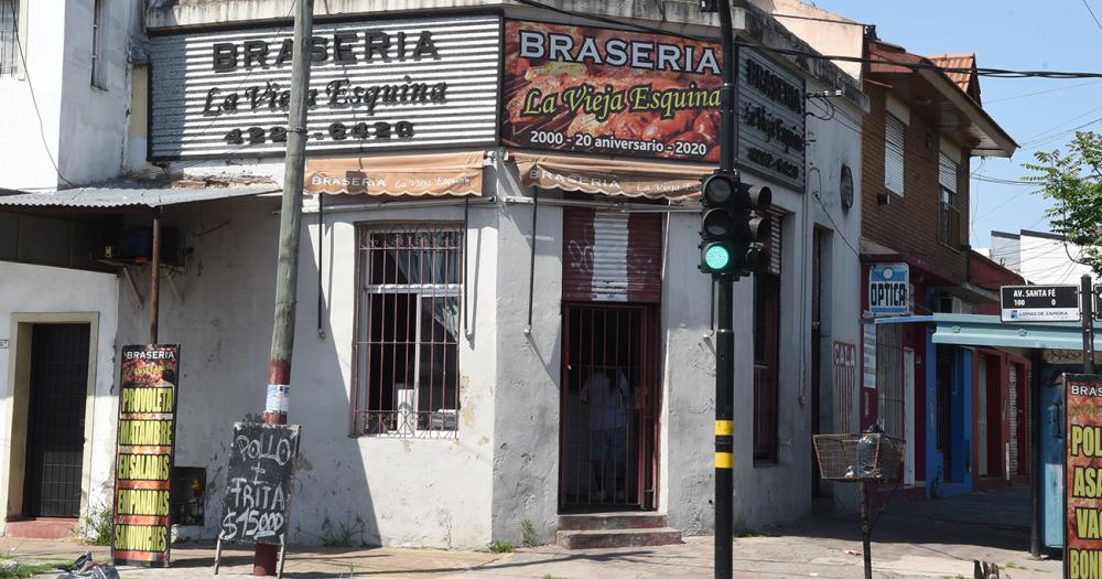 La parrilla se encuentra situada a metros del Estadio Eduardo Gallardón