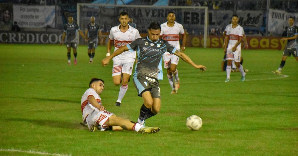 Temperley goleó en el Beranger