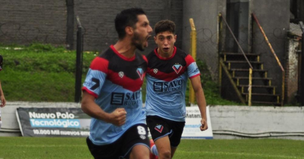 Matías Nouet con 4 goles es el goleador de Brown