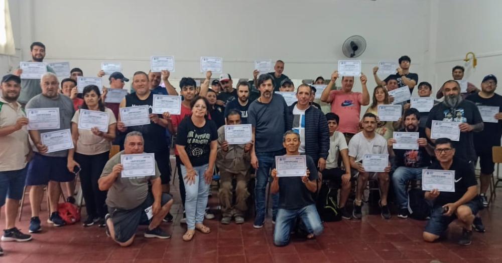 Hombres y mujeres se sumaron al curso con salida laboral