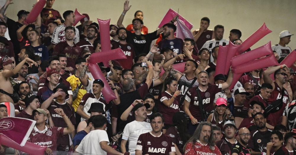 Miles de hinchas en el Mineirao