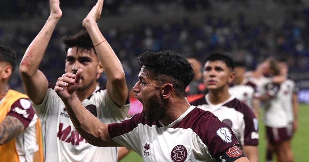 Cuatro jugadores de Lanús deben cuidarse en de no ser amonestados ante Cruzeiro