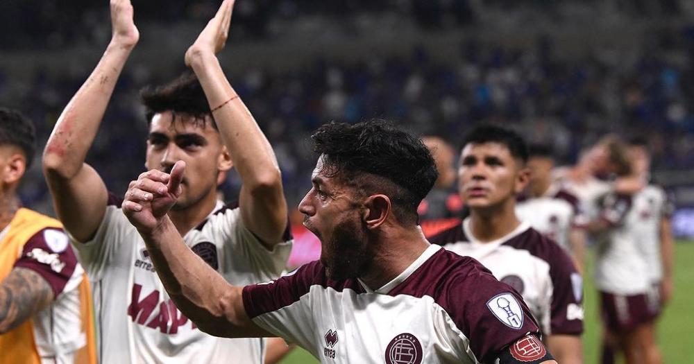 Cuatro jugadores de Lanús deben cuidarse en de no ser amonestados ante Cruzeiro